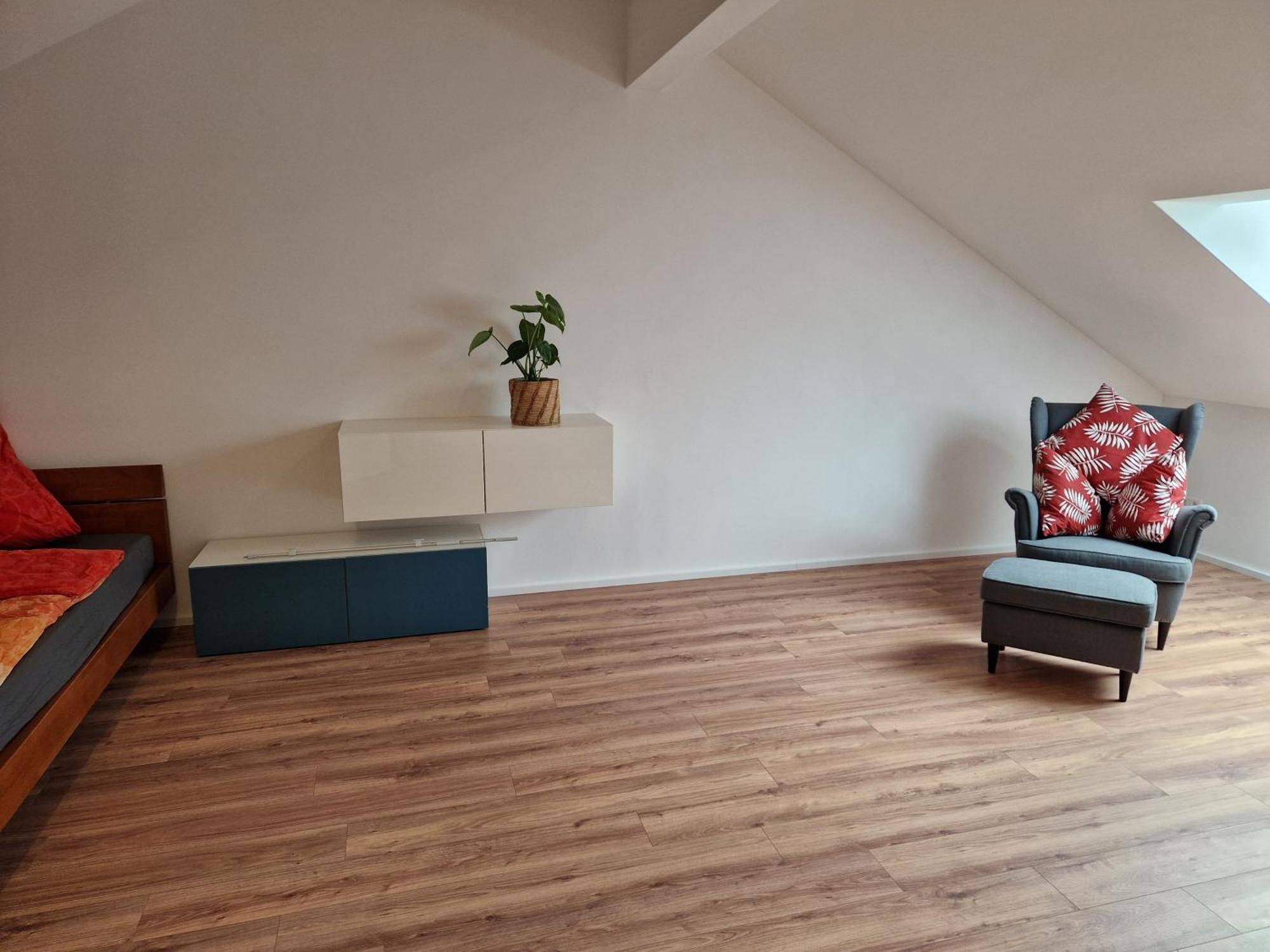 Apartment Fewo1 Neuwertige, Grosse 110qm Ueber Zwei Etagen Mit Balkon Im Aussenbereich *